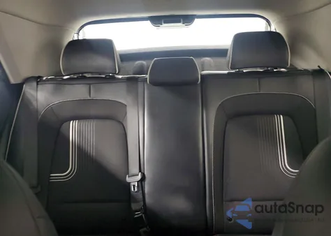 2023 Hyundai Venue Sel z USA, uszkodzony, nr VIN KMHRC8A37PU238657